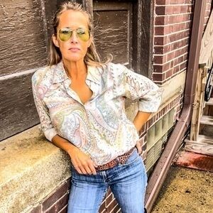 Liz Claiborne Liz sport Paisley button down shirt size medium